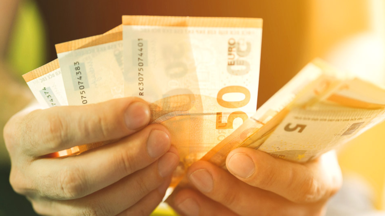 Almanya, halk parasını kaldırdı