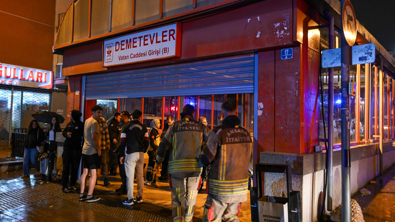 Ankara'daki metro istasyonunda duman paniği!