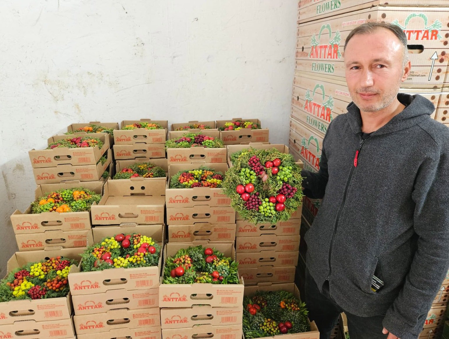 El yapımı yılbaşı çelenekleri üretimi
