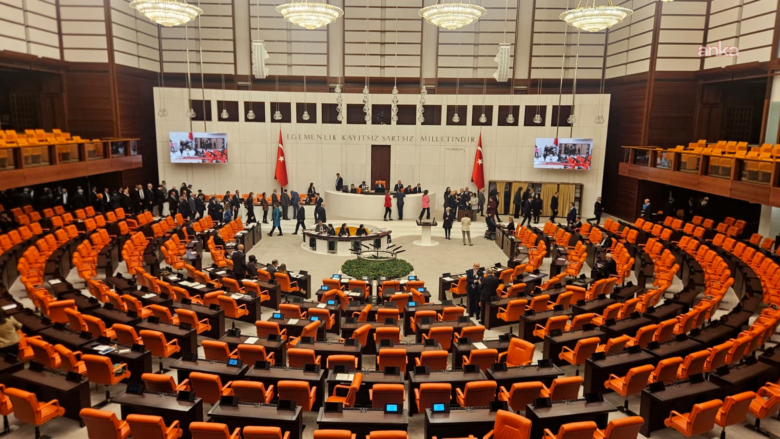 Meclis'te HSK üyesi belirlendi