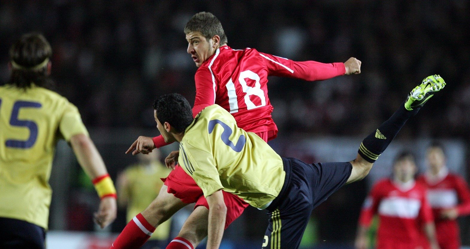 Eski milli futbolcunun mal varlığına el konuldu