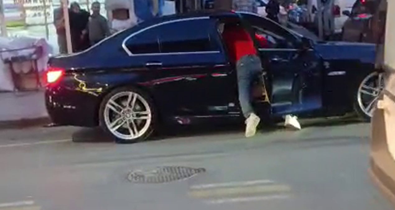 Eşinin sevgilisini defalarca bıçakladı: Dehşet anları kamerada