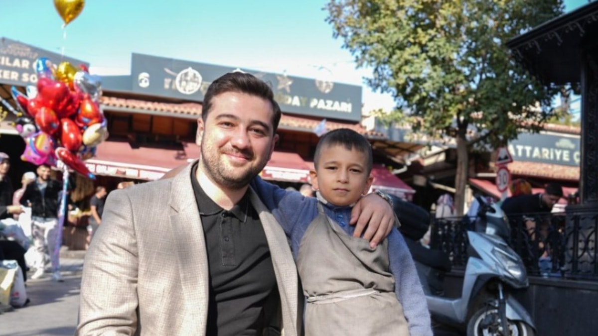 AKP'li vekilin çocuk işçi paylaşımı tepki çekti