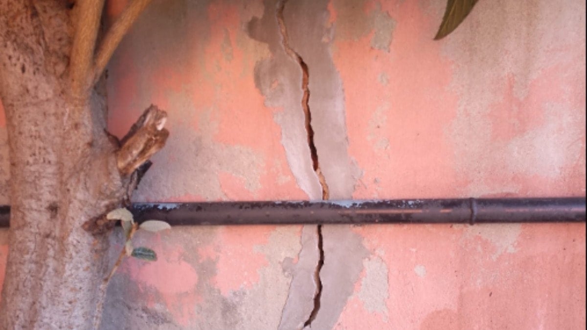 İstanbul'da korkutan görüntü: 2 bina tahliye edildi