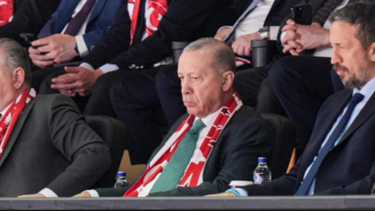 Erdoğan'dan sürpriz: Maçı yerinde izledi