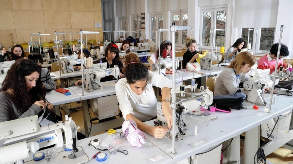 Giyim firmasından kadınlara regl yasağı