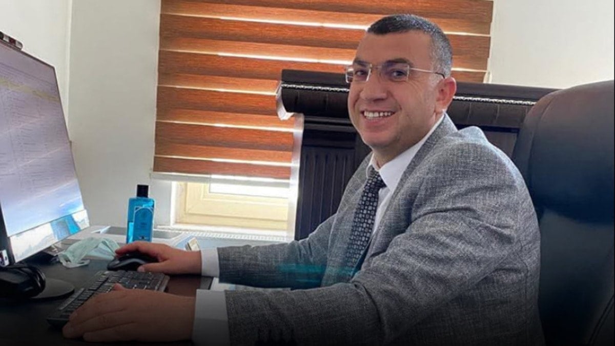 Görevden alınan müdür kendini astı!