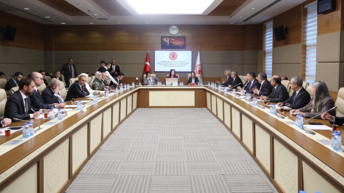 Komisyonda 'İmralı ziyareti' tartışması