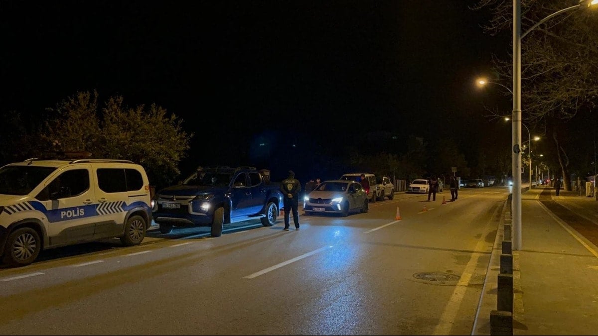 Tarihi ziyaret öncesi ilçe ablukaya alındı: Giriş yapanların kimlikleri ve plakaları inceleniyor