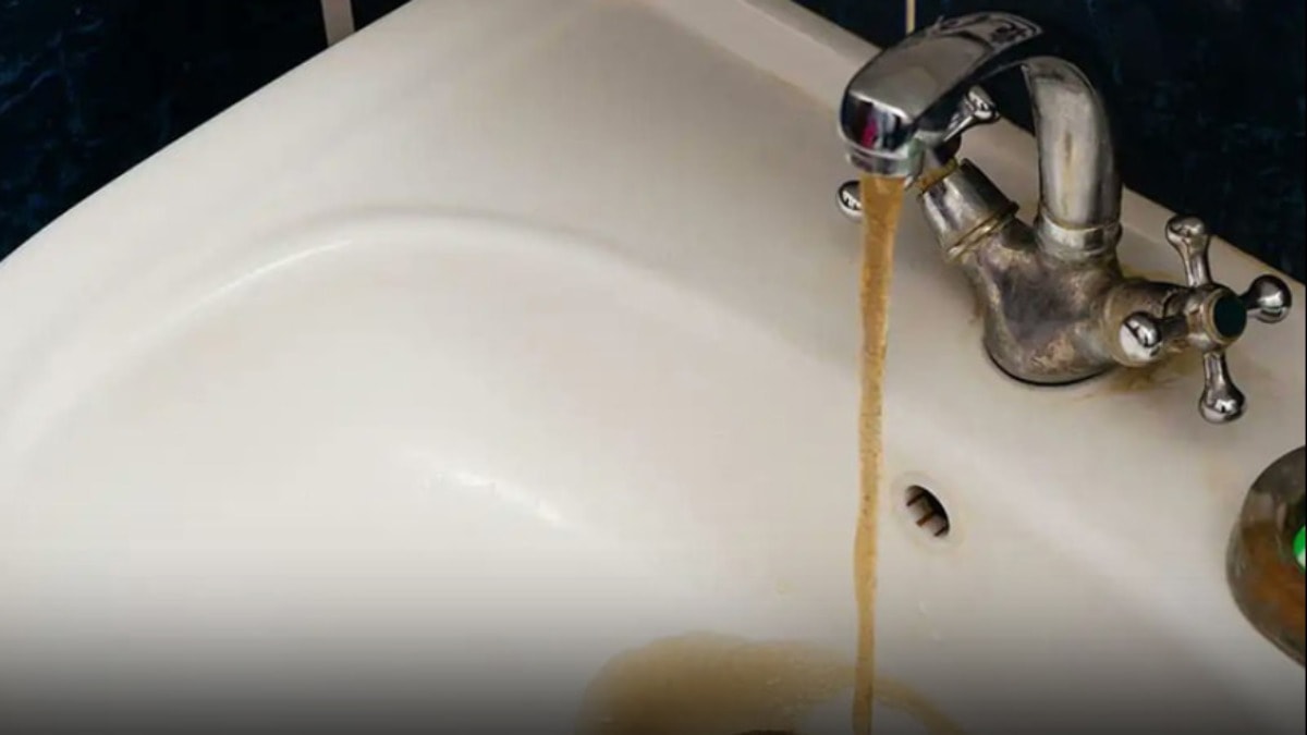 Musluklardan akan çamurlu suya İSKİ'den açıklama