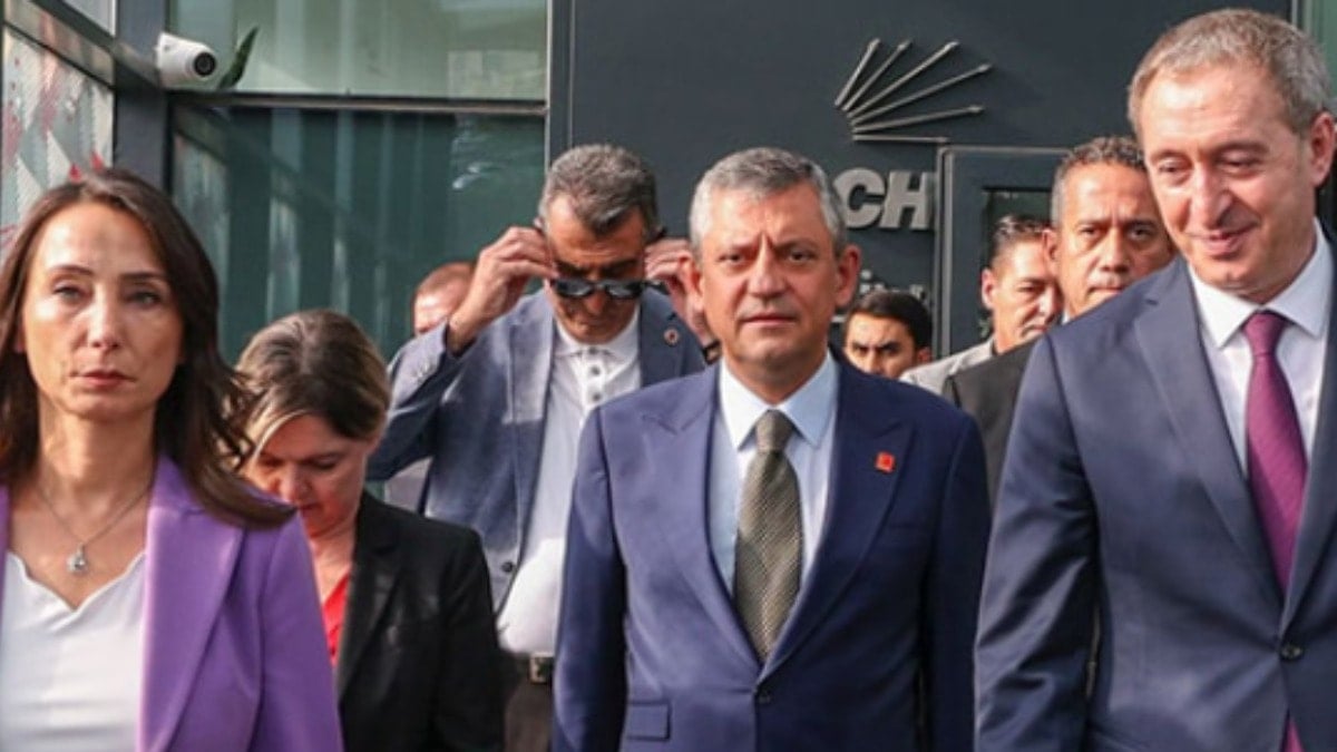 DEM Cumhuriyet'in kurucularına dil uzattı, CHP sessizliğini bozdu