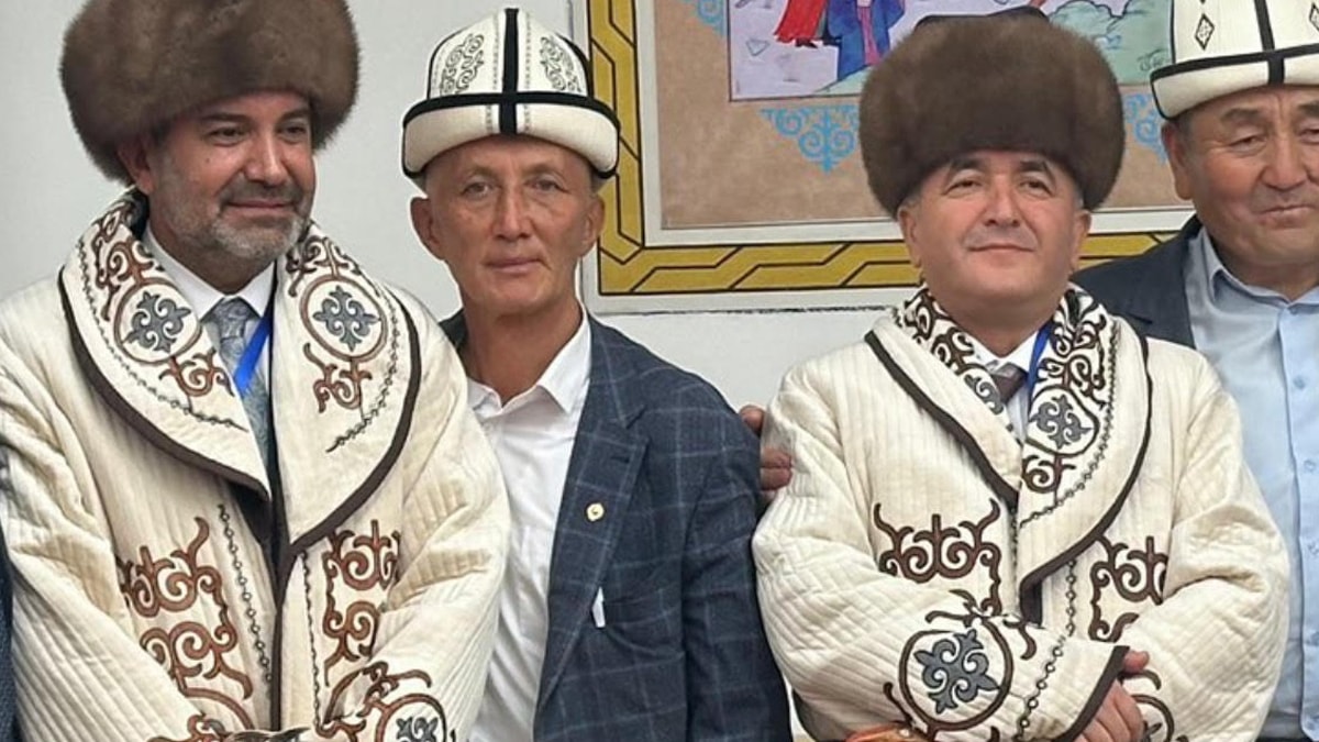 CHP’li meclis üyesinden vali ve AKP’li başkana tepki