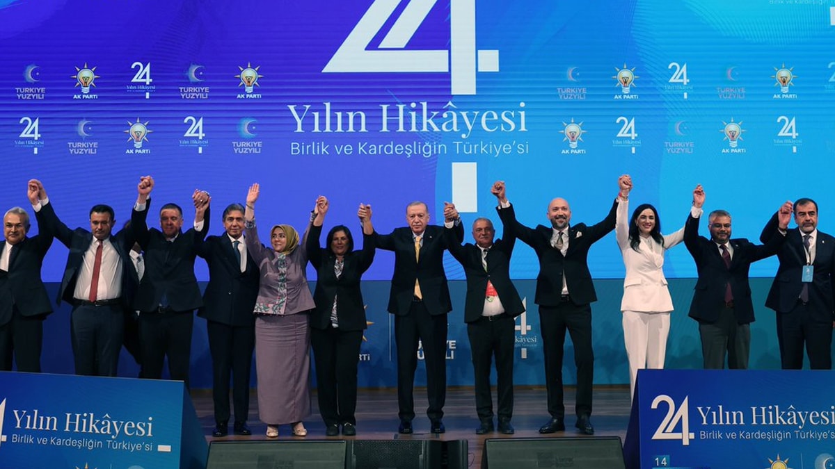 CHP'den belediye başkanlarının transferini engelleyecek hamle