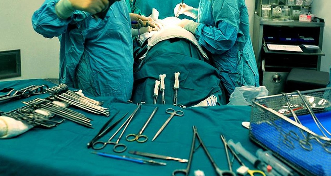 ameliyatjpg-atDCBVKXdUadjAUUKpXDOQ İzmir'deki hastanede 'turuncu alarm': Ameliyatlar iptal etti