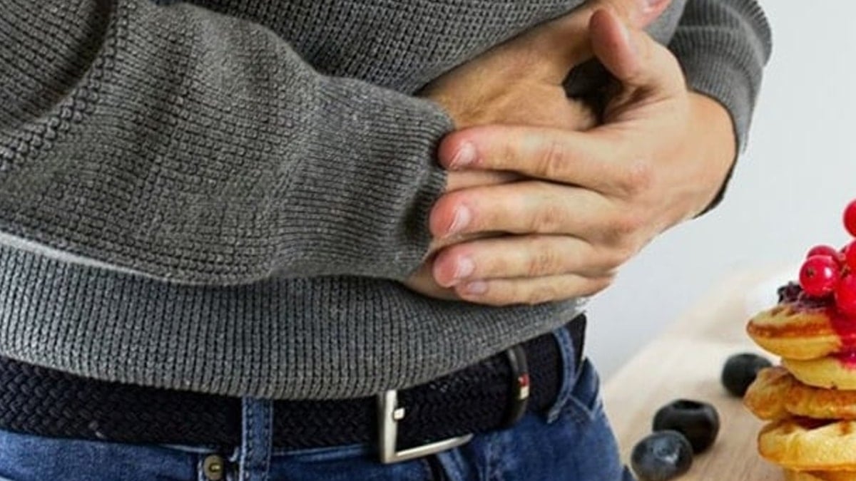 Bu kez adres Bursa: Hamburger ve midye yiyen 4 kişi hastaneye kaldırıldı