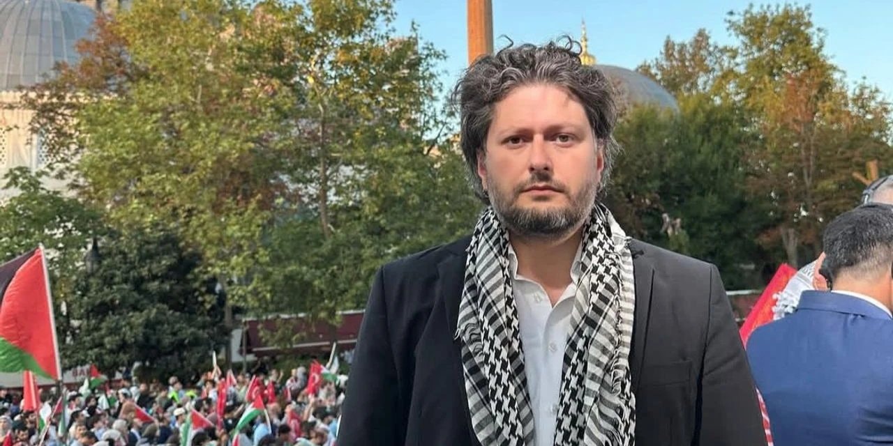 AKP'li trol Furkan Bölükbaşı'na sadece AKP'den istifa eden isim sahip çıktı