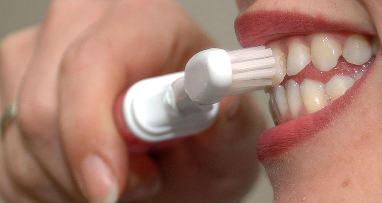 dididijpg-45B8ldMviUih3b3yYfaNVg Diş fırçalarken yapılan bu hata diş sağlığını tehlikeye atıyor