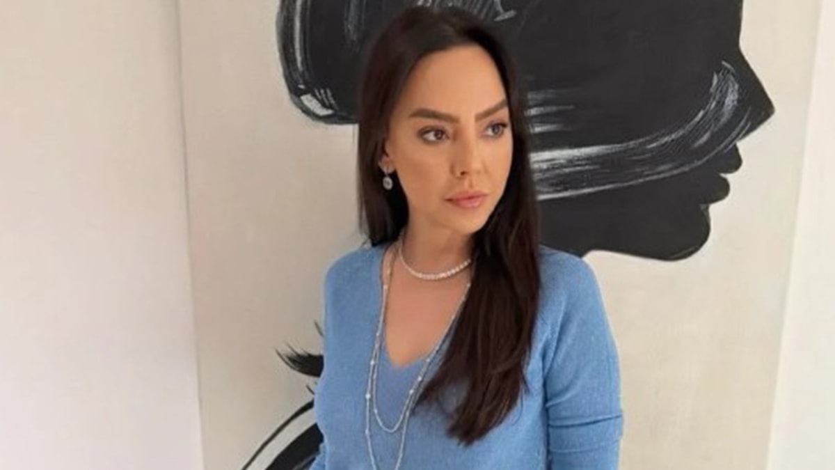Ebru Gündeş üzerinde villa parası taşıyor
