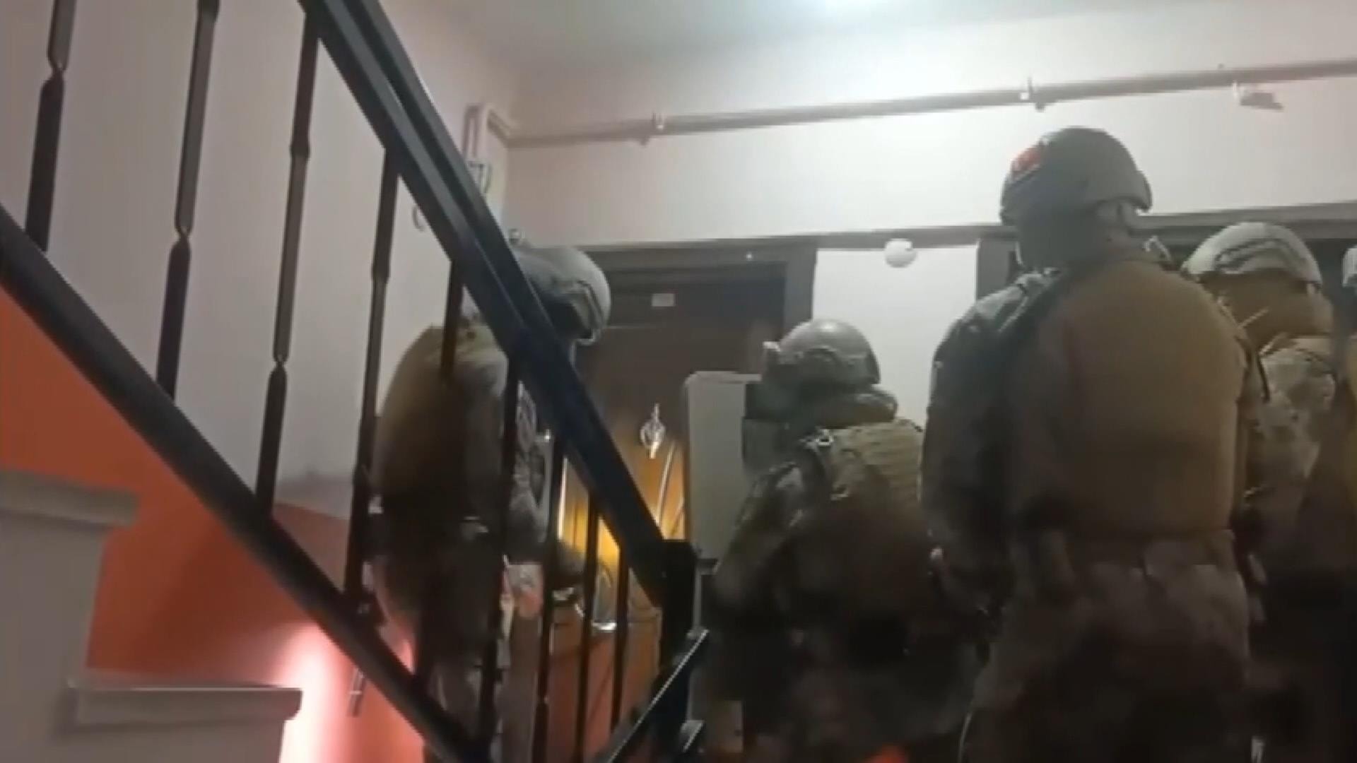 Sultanbeyli'de suç örgütüne operasyon; 13 tutuklama