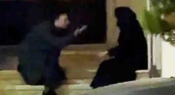 Ünlü çift sokak ortasında tartıştı: 'Bıktım artık senden!'