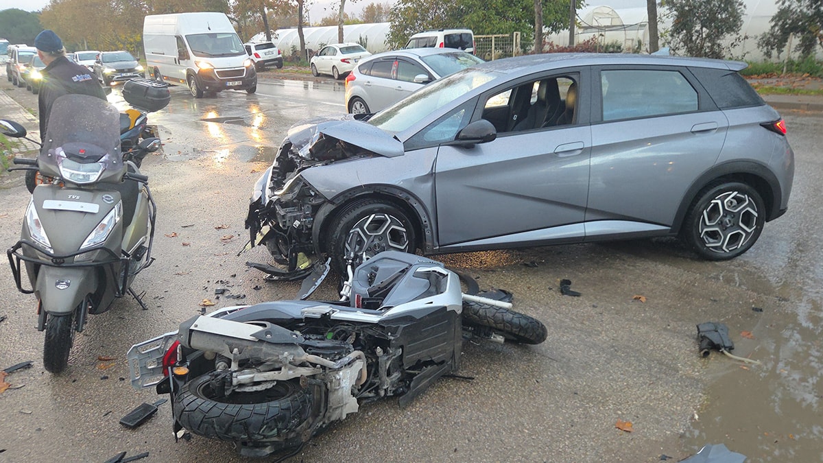 Orhangazi’de ters şerit kazası: 2 yaralı