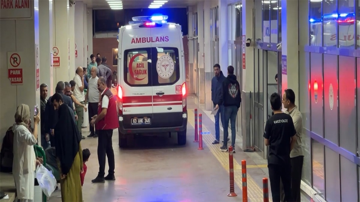 Otomobille motor çarpıştı: 2 ölü