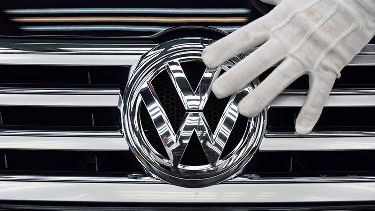 Dev kriz Volkswagen’i vurdu… Ama asıl darbeyi tüketici alacak!