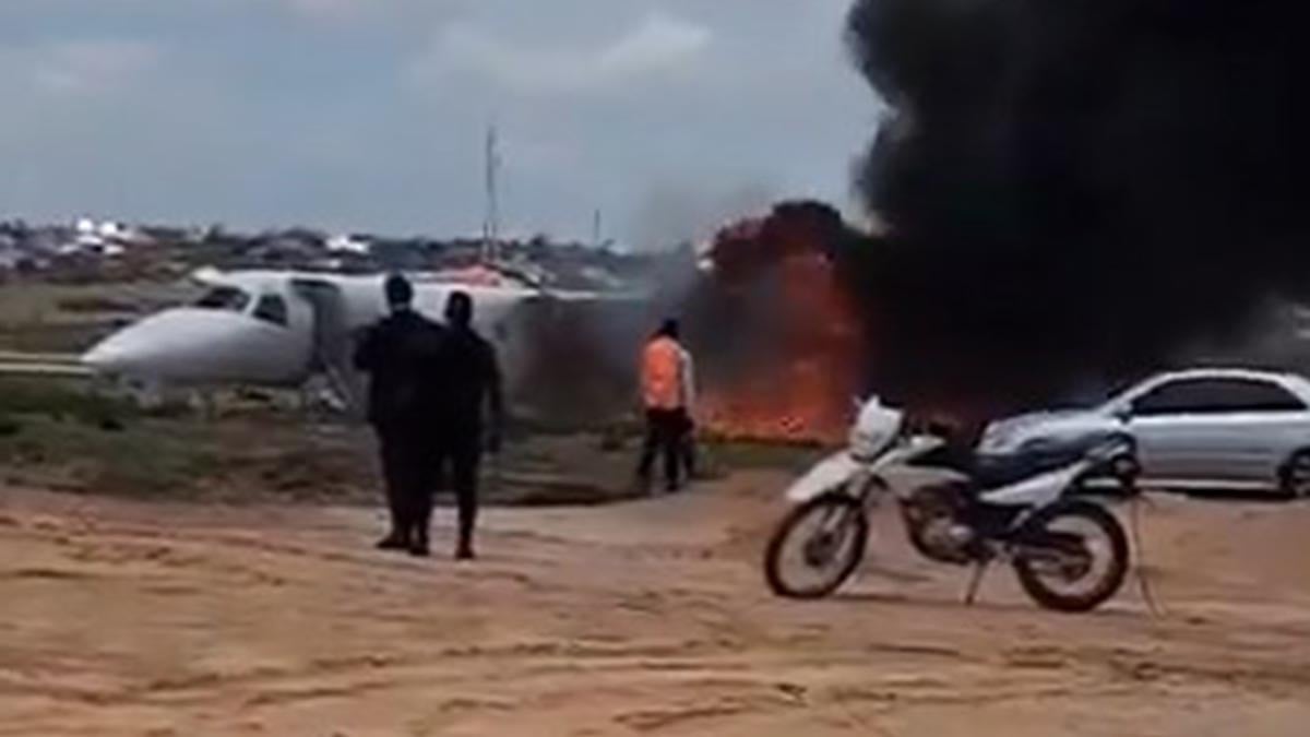 Kongo'da Maden Bakanı'nı taşıyan uçak pistten çıktı