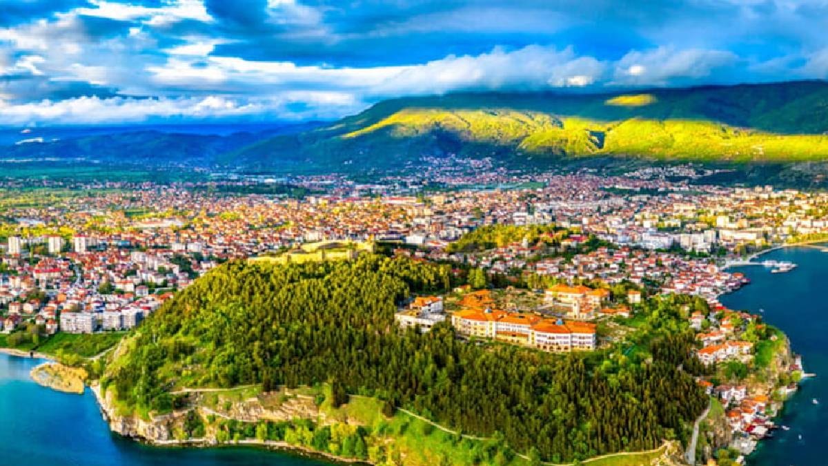 Karadağ vizeye geçti Türkler rotayı o ülkeye çevirdi