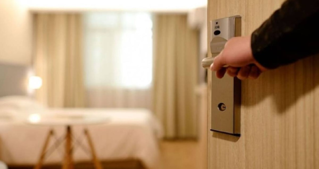 Otel odasına adım atar atmaz ilk iş bunu yapın