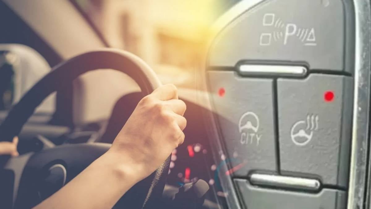 Araç direksiyonunda City modu ile kolay park