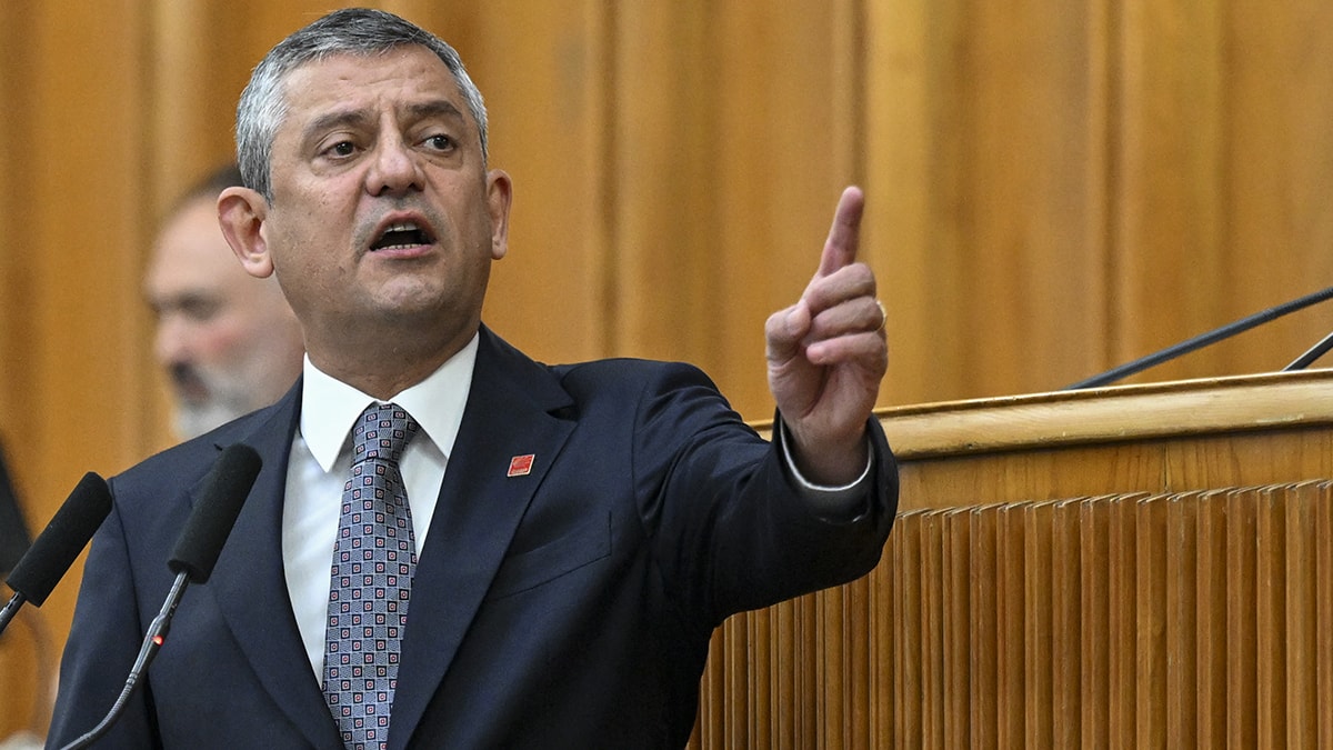 İBB iddianamesi sonrası Özgür Özel'den kritik ziyaret