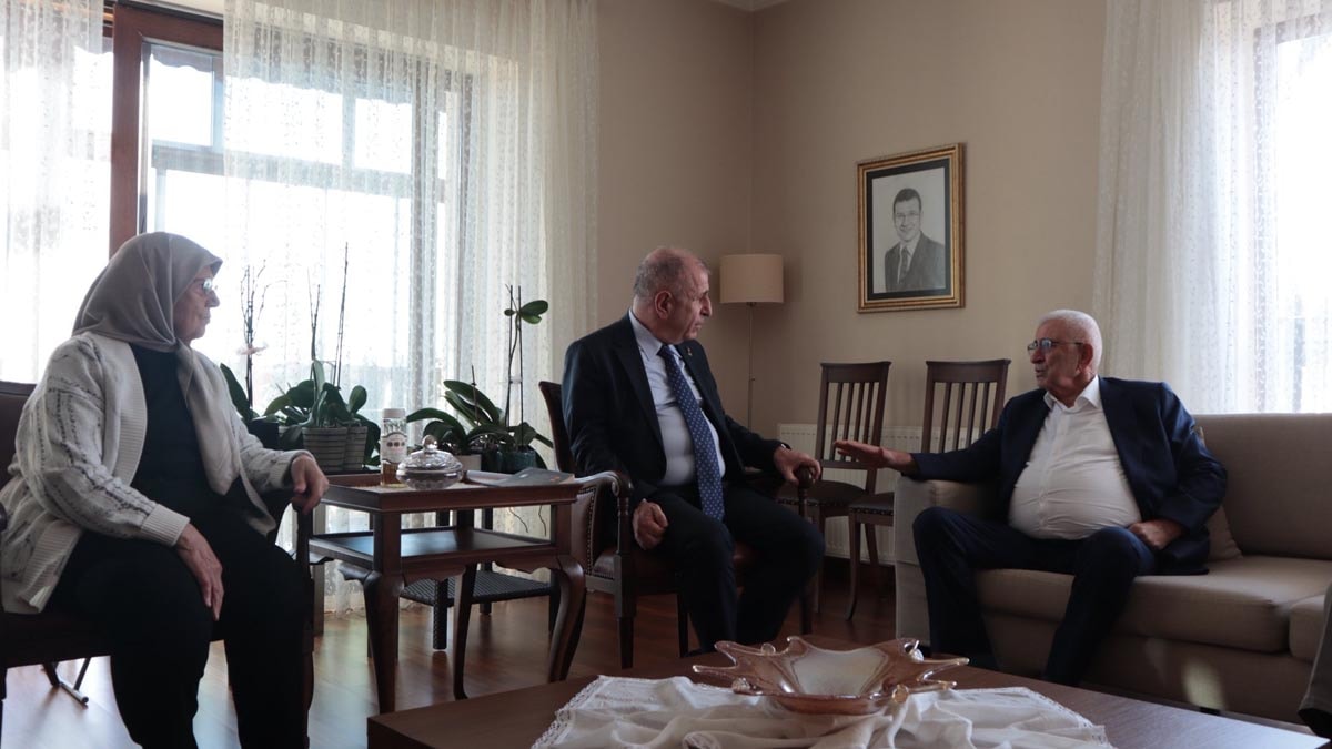 Ümit Özdağ'dan İmamoğlu ailesine ziyaret