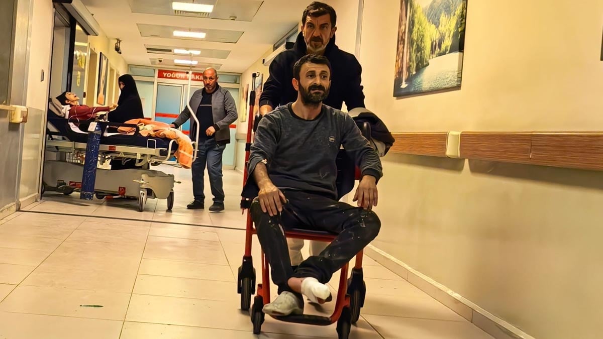 Motorlu testereyle odun kesecekti, ayak parmağı koptu