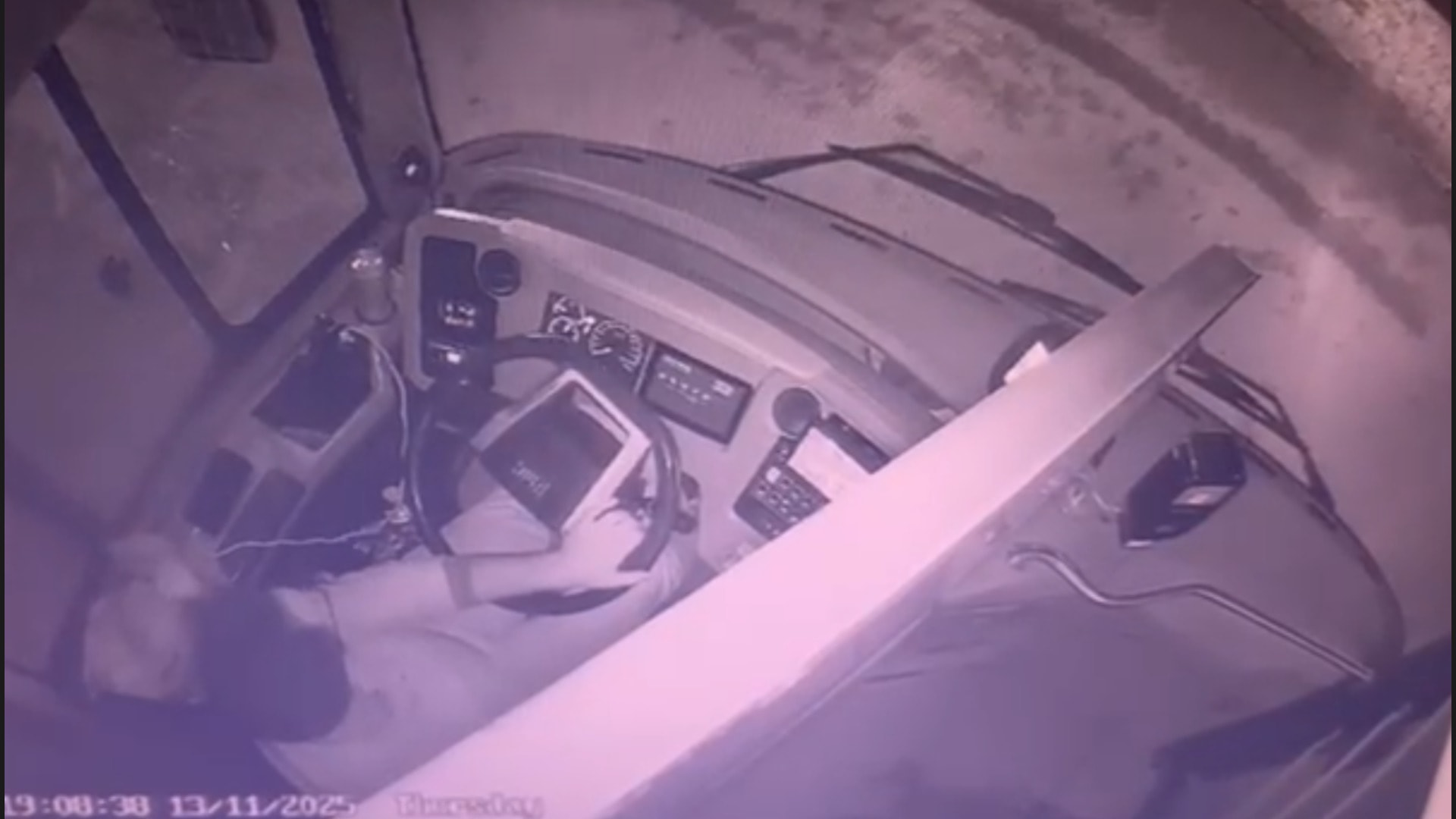 Trafikteki halk otobüsüne ateş açtı