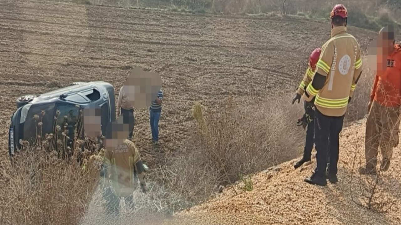 Direksiyon eğitiminde facia: Şarampole yuvarlandılar