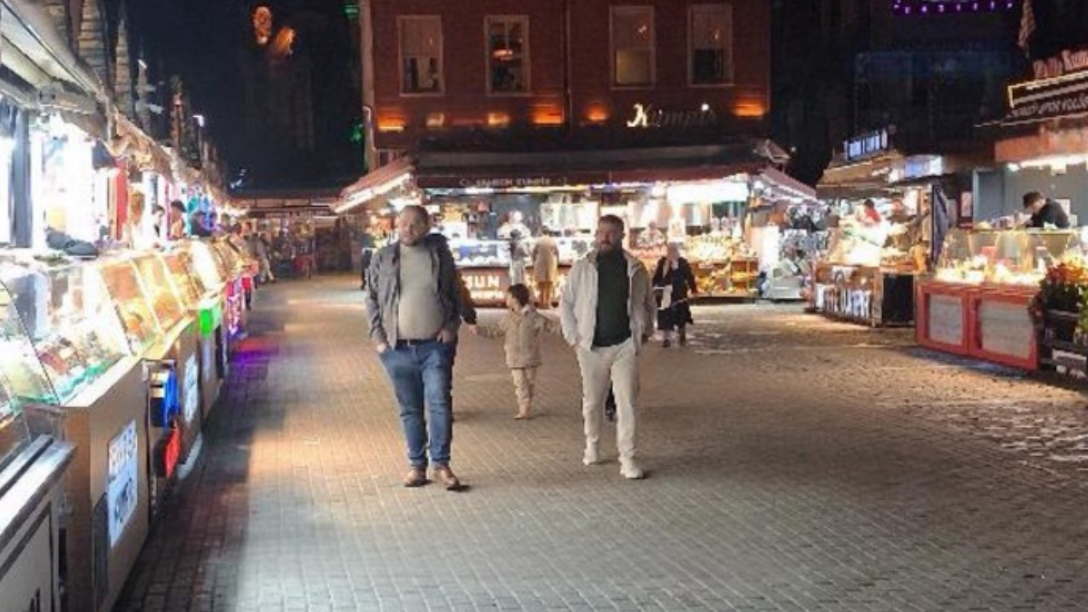 Türkiye'yi ayağa kaldıran olayın ardından Ortaköy esnafı sinek avlıyor