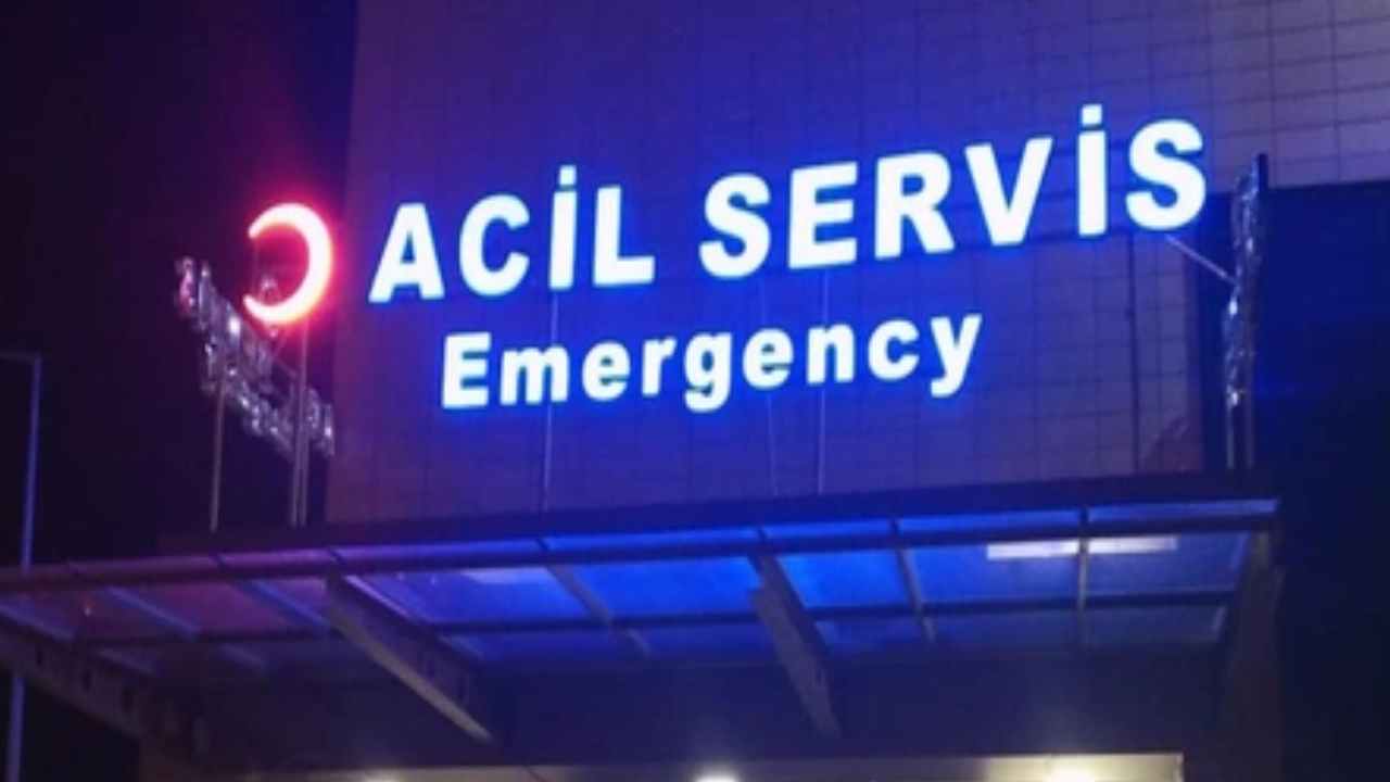 Esenler'de şarampole düşen otomobilin sürücüsü yaralandı