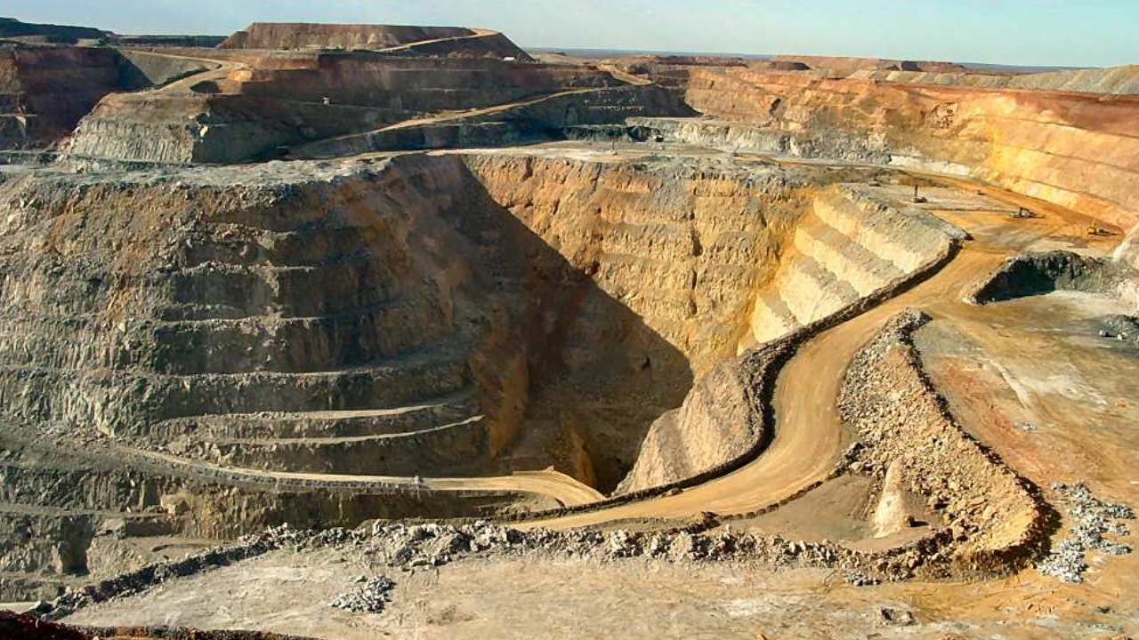 Dev maden şirketi satıldı! 12 milyon tonluk altın cevheri rezervinin başına geçtiler