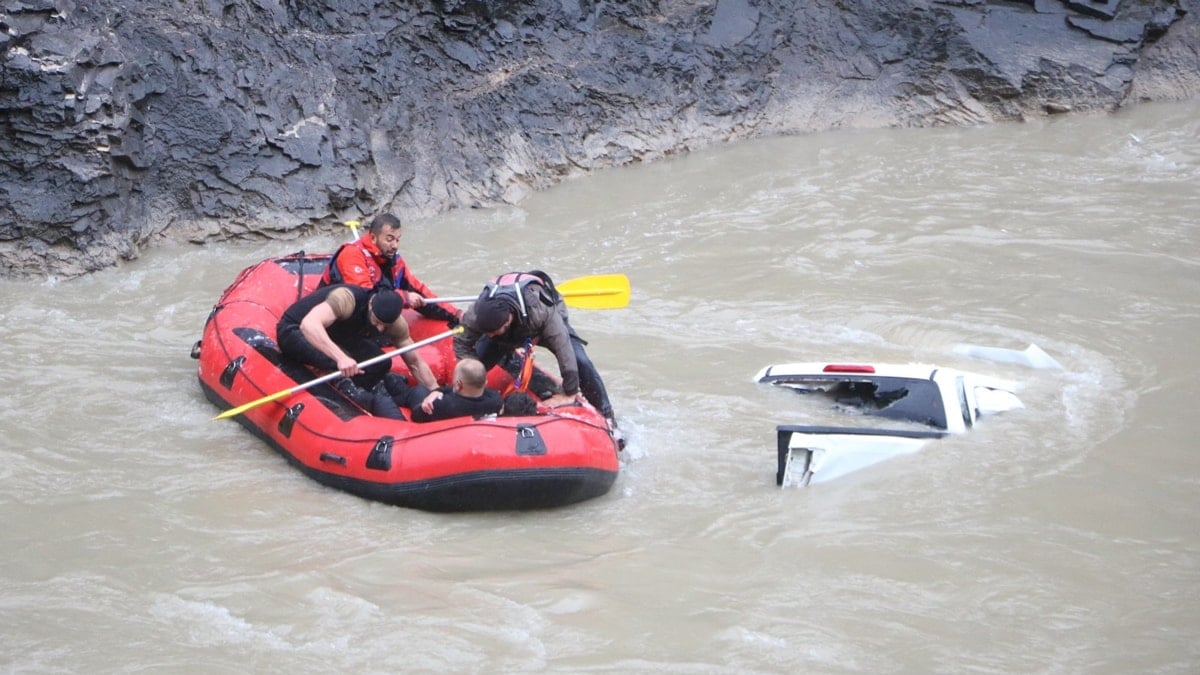 Hayat kurtaran manevra: 4 kişi ölümden döndü
