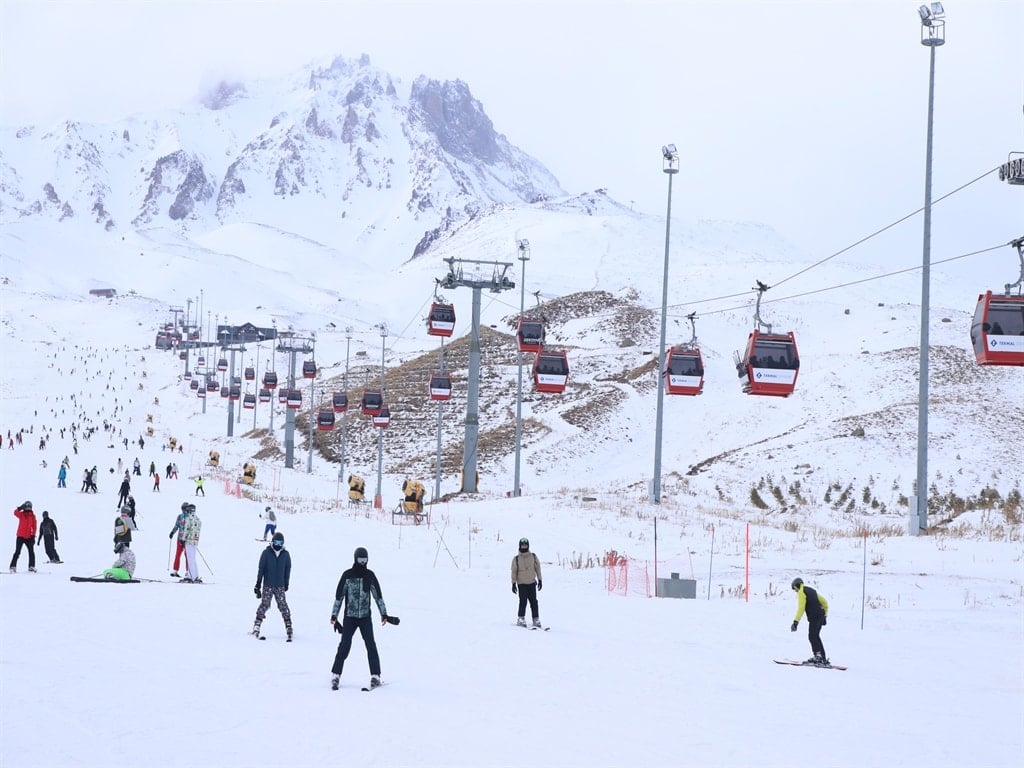 Yılbaşı öncesi otellerde doluluk oranı yüzde 90'a yaklaştı