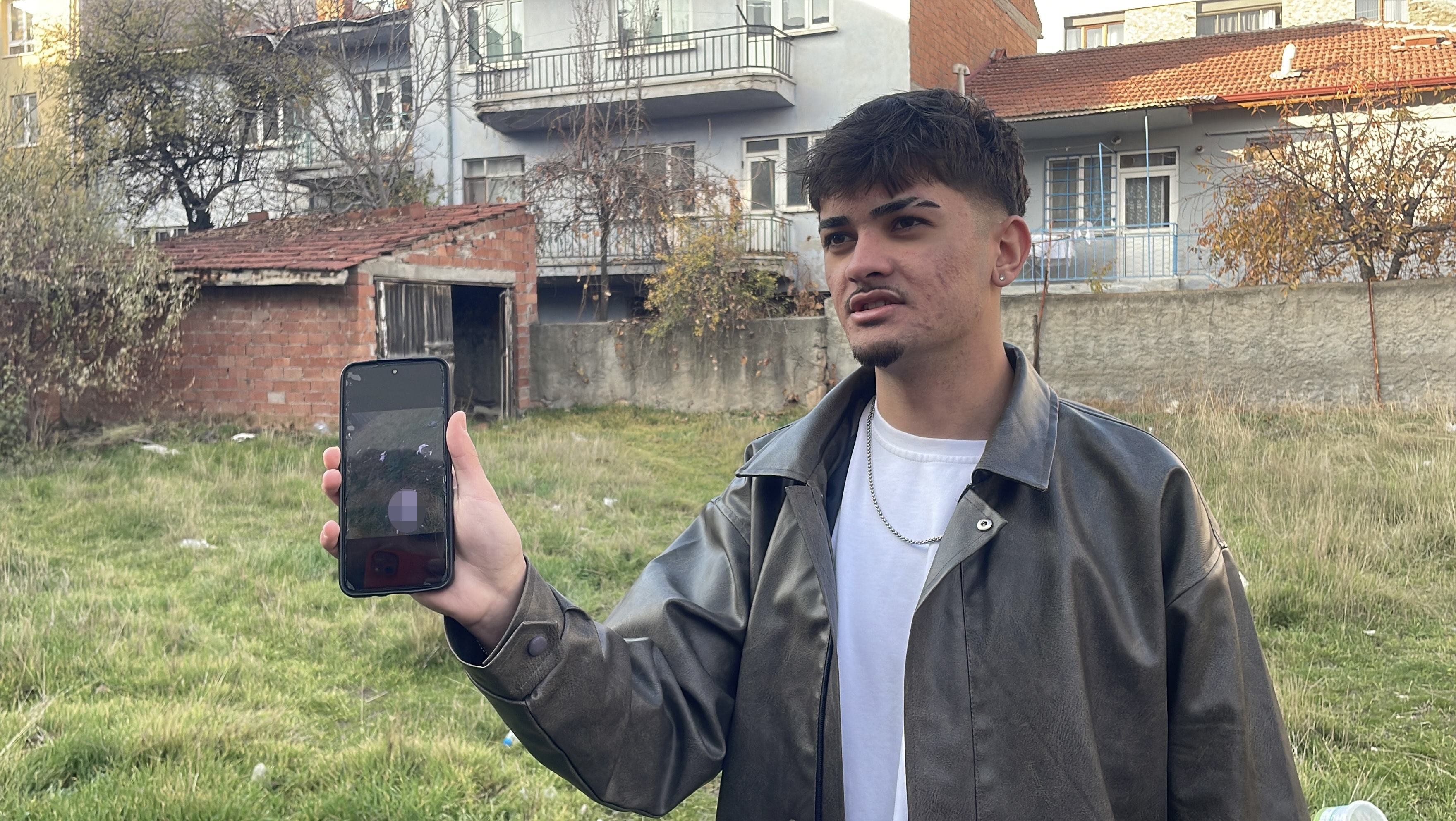 Boş arazide şiddete uğradıkları değerlendirilen 8 kedi ölüsü bulundu