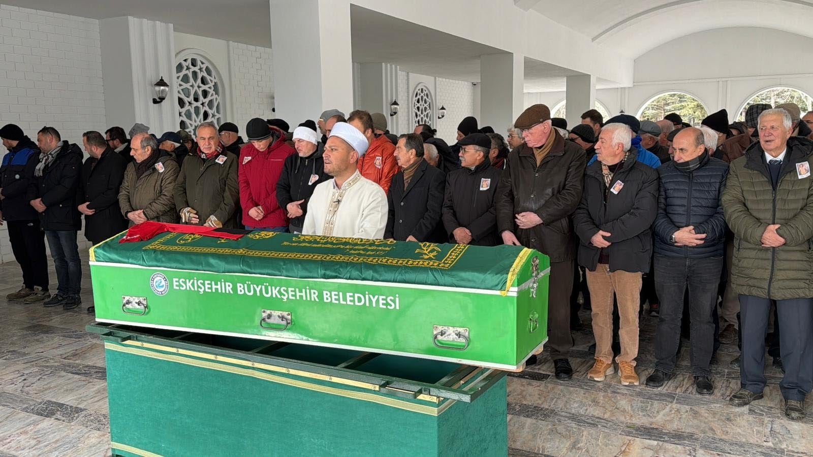 Eski milli kaleci Doğan Şenoğlu son yolculuğuna uğurlandı