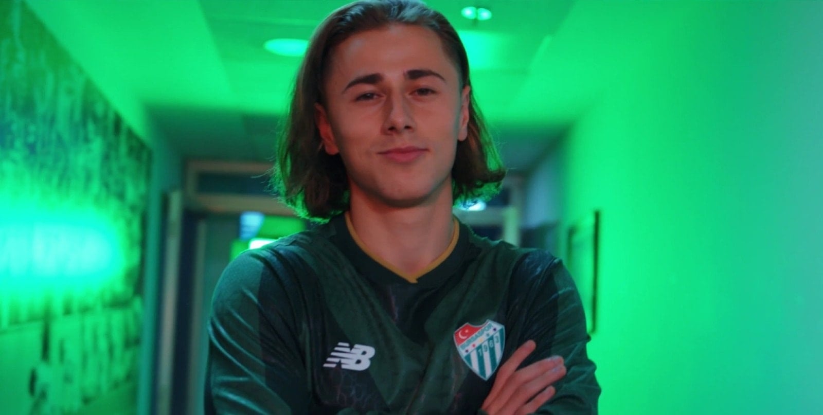 Bursaspor'dan orta sahaya takviye