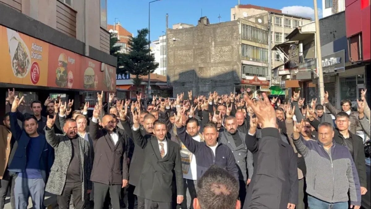 Açılım gerilim sokağa taşındı