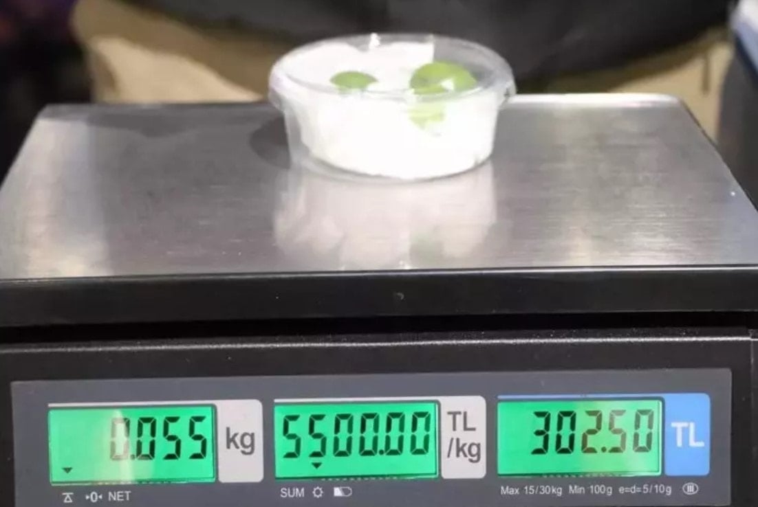 Pazarın en değerlisi: Tanesi 100 liradan satılıyor, tek ısırıkta bitiyor