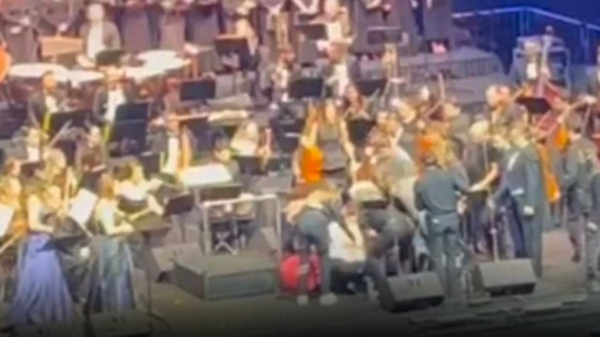 Solist hastanelik oldu, Fazıl Say konseri yarıda kaldı