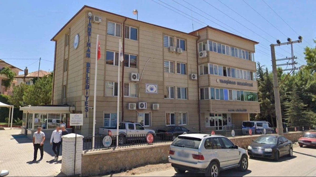 Belediyedeki yolsuzluk silah kaçakçılığına uzandı