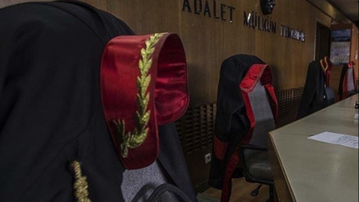 Hakim baba Cumhuriyet savcısı kızını dövdü