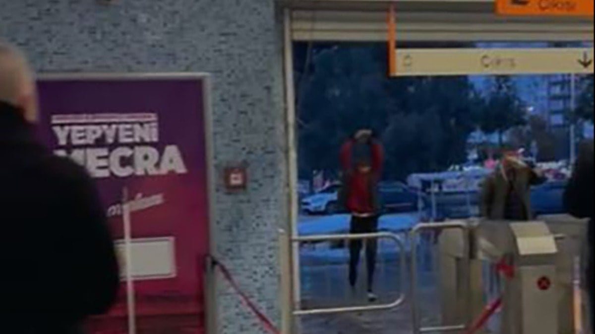 Adana’da metro istasyonu savaş alanına döndü